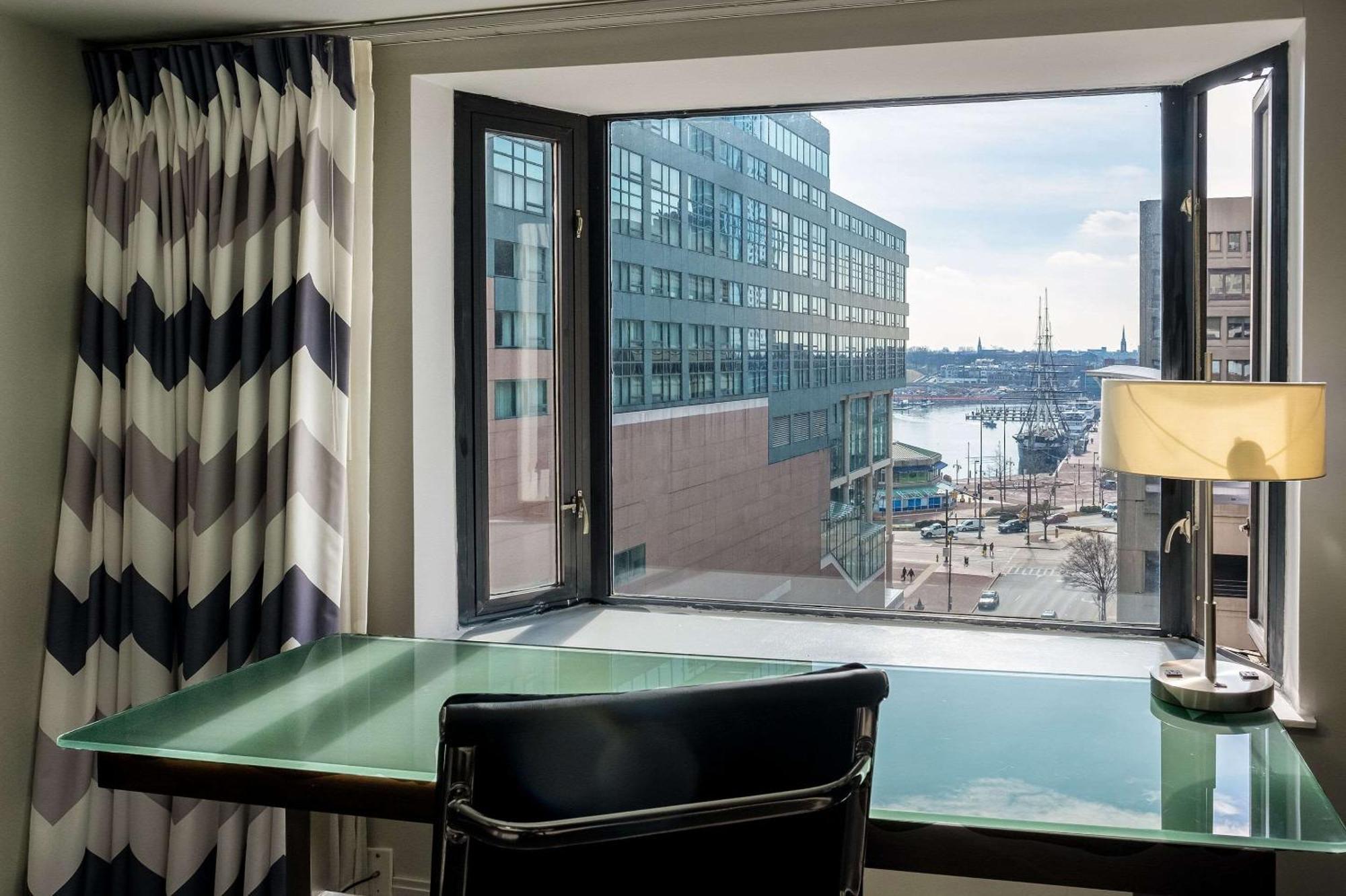 Comfort Inn & Suites Baltimore Inner Harbor Εξωτερικό φωτογραφία