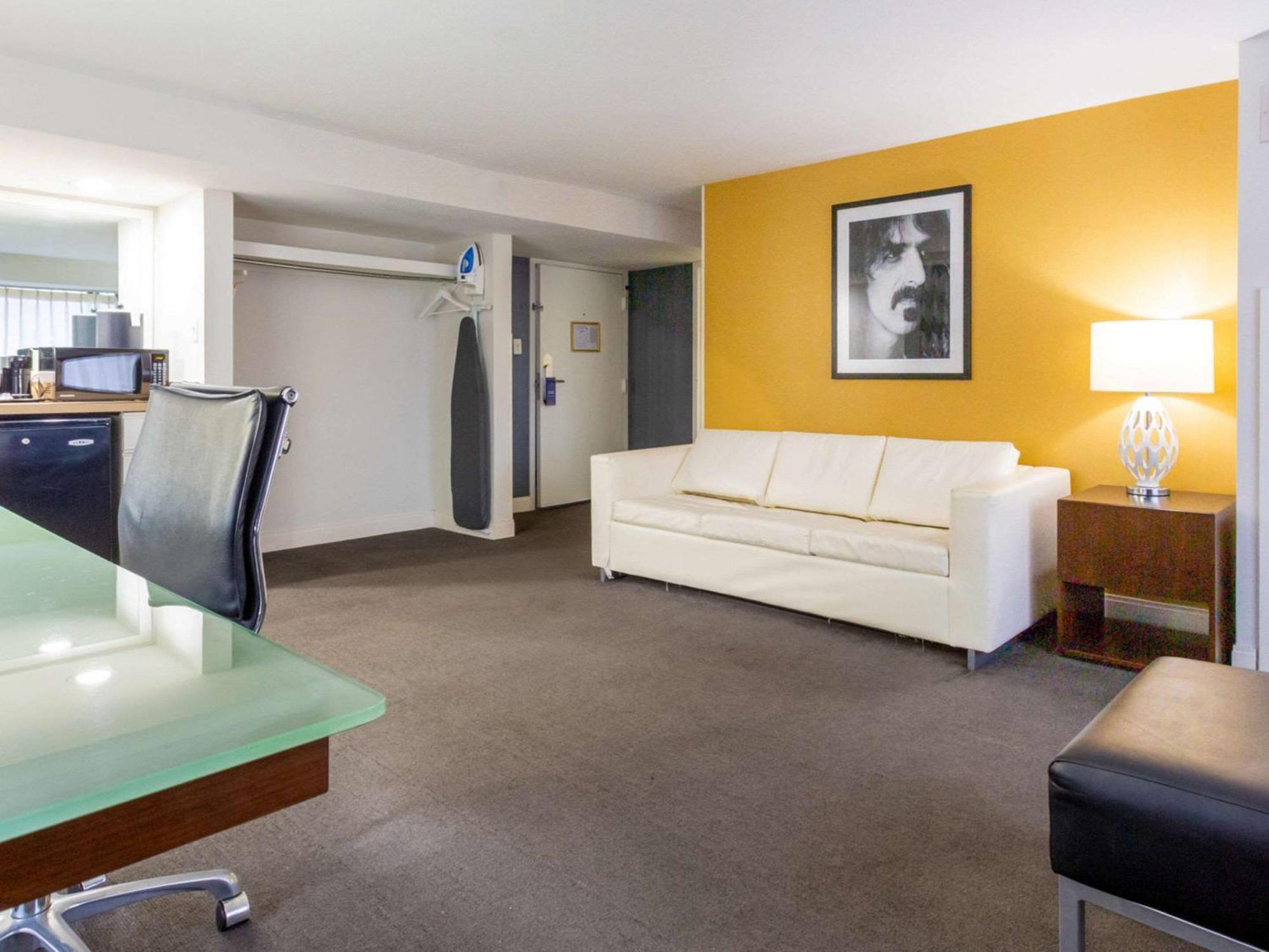 Comfort Inn & Suites Baltimore Inner Harbor Εξωτερικό φωτογραφία
