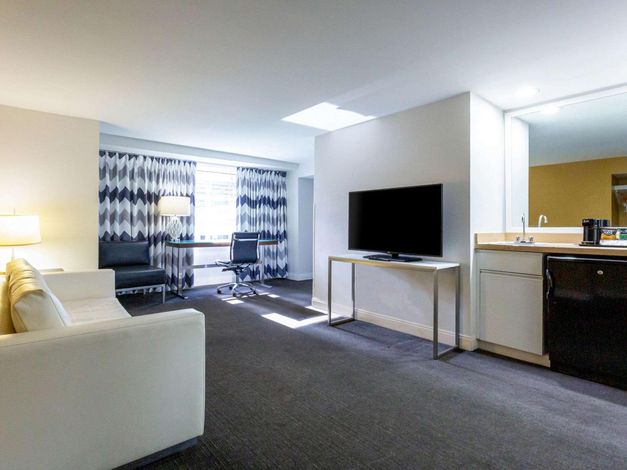 Comfort Inn & Suites Baltimore Inner Harbor Εξωτερικό φωτογραφία