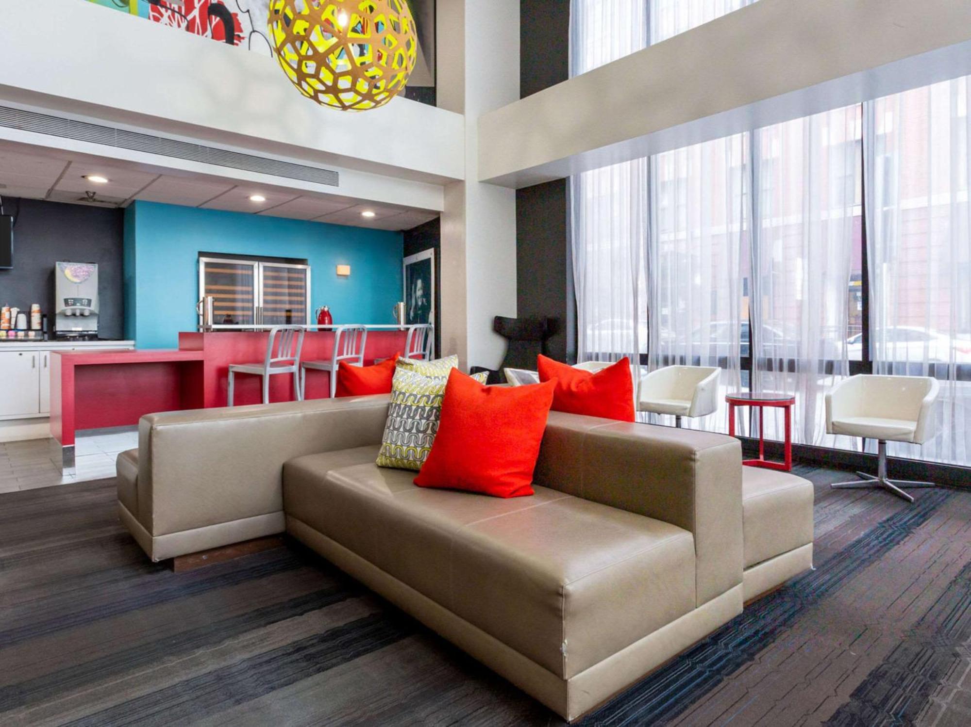Comfort Inn & Suites Baltimore Inner Harbor Εξωτερικό φωτογραφία
